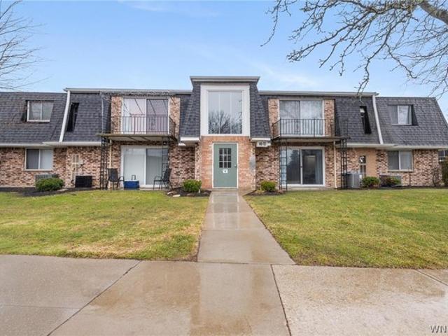 Condo for sale in East Amherst, New York