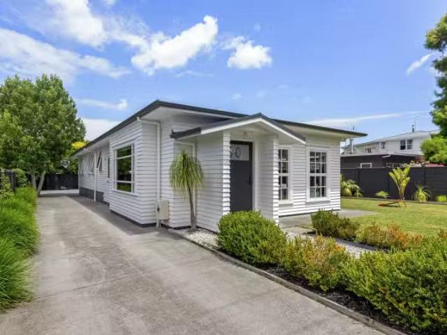 House for sale in Paremoremo, Oroua County
