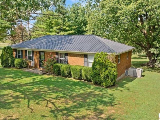 House for sale in Cave City, Kentucky