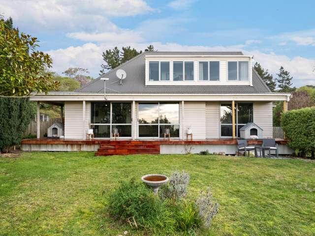House for sale in Otakou