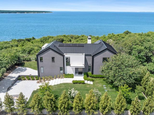 House for sale in Wainscott, New York
