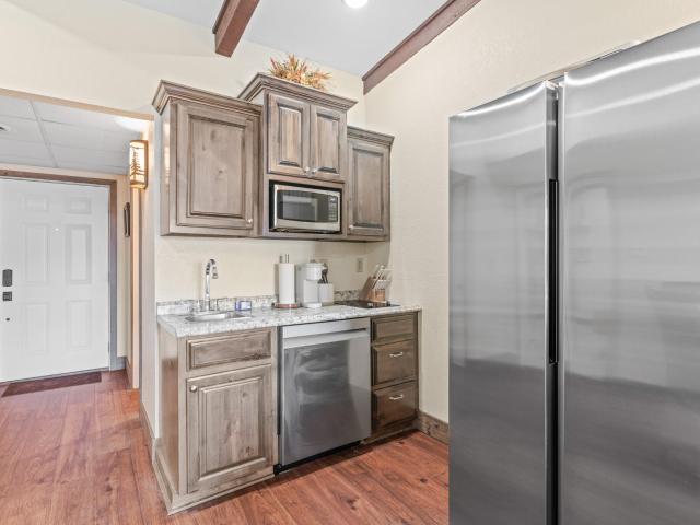 Condo for sale in Stone, Missouri