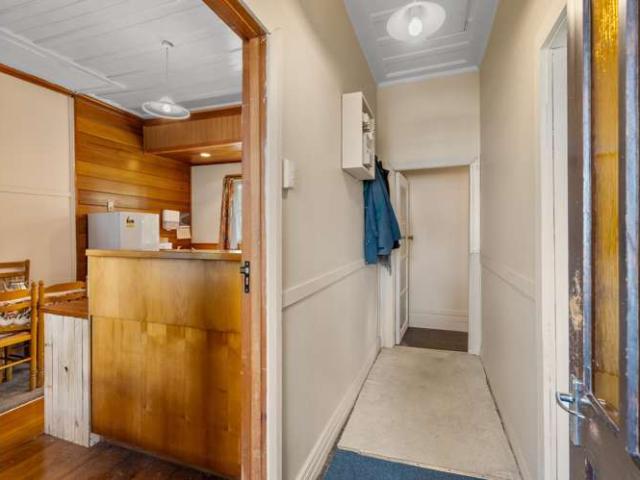 House for sale in Otakou