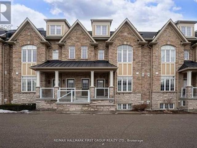 Townhouse for sale in Durham, Ontario