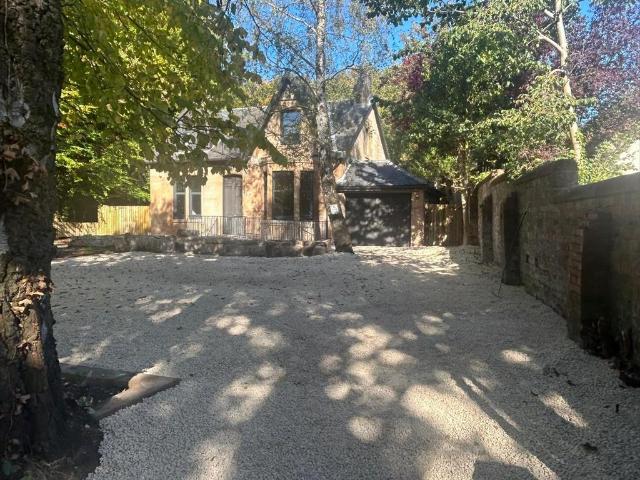 House for rent in Bearsden, Scotland
