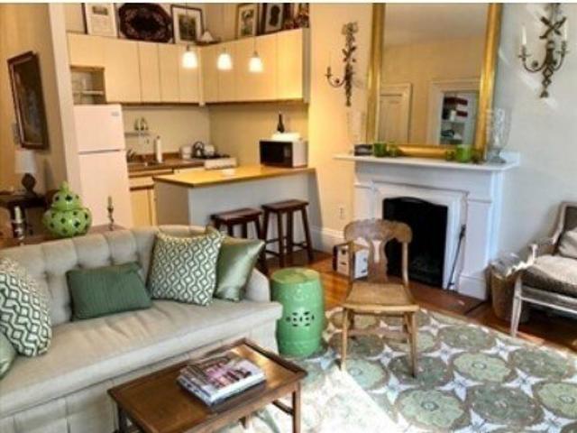 Townhouse for rent in Boston