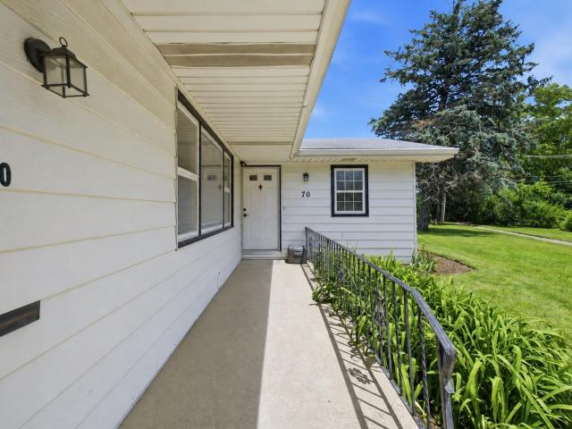 House for sale in Mchenry, Illinois