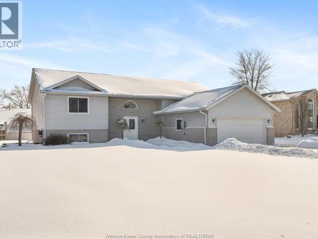 House for sale in Chatham–kent, Ontario