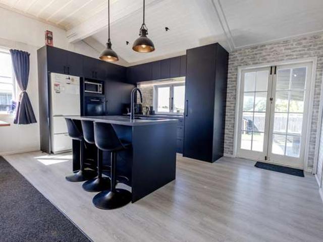 House for sale in Ross, West Coast