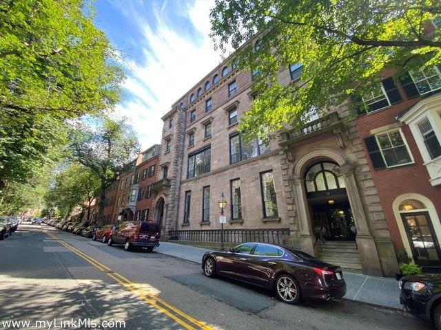 Condo for sale in Boston, Massachusetts