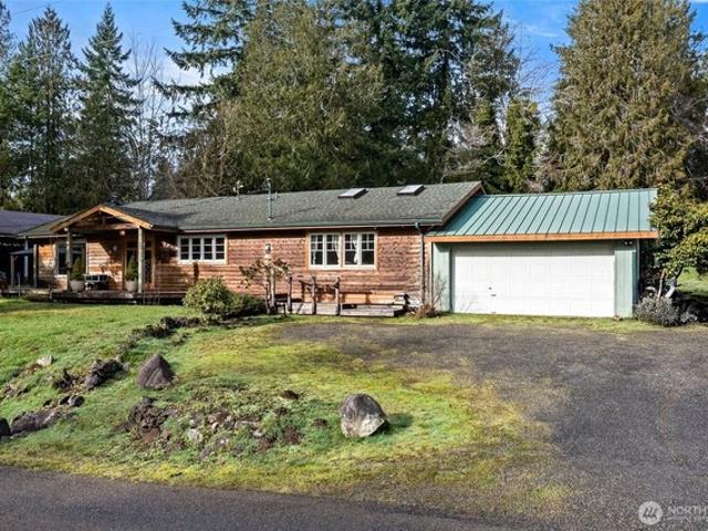 House for sale in Hoodsport, Washington