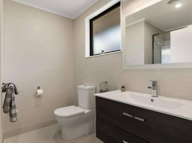 House for sale in Otakou