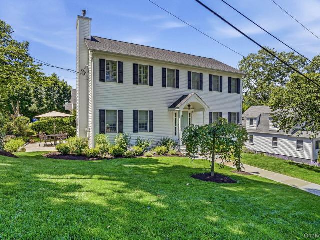 House for sale in Thornwood, New York