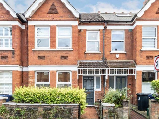 Apartment for rent in London Borough of Ealing, Greater London