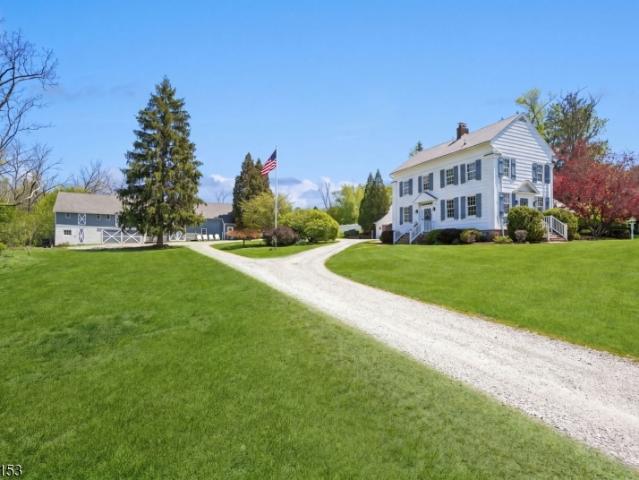 House for sale in Neshanic Station, New Jersey