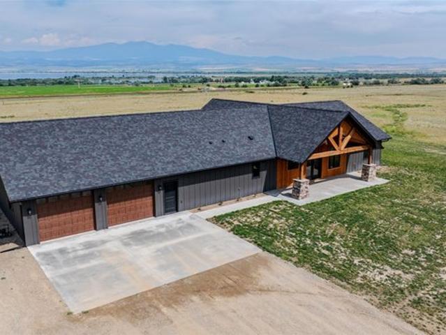 House for sale in Broadwater, Montana