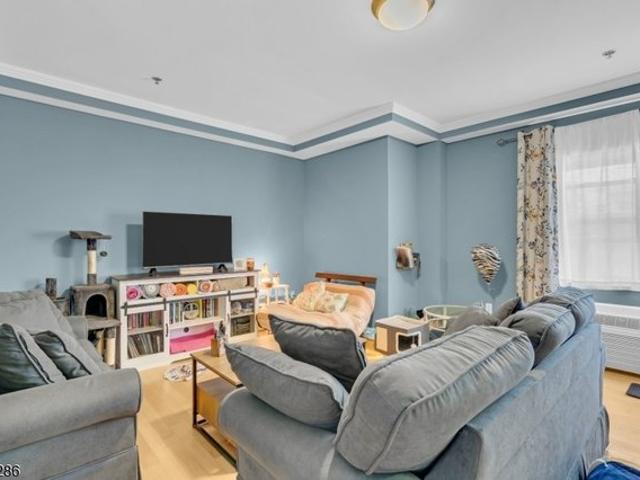 Condo for sale in East Orange, New Jersey