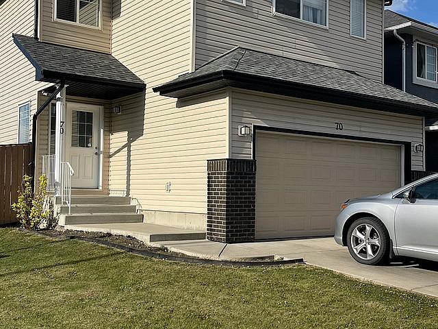 House for sale in Crossfield, Alberta