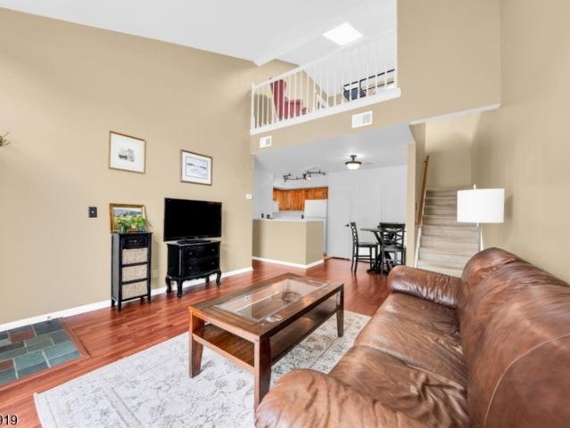 Condo for sale in Pluckemin, Bedminster Township