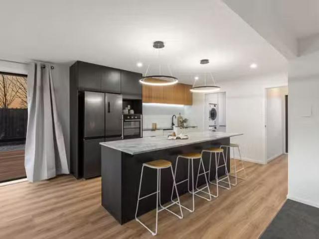 House for sale in Chaslands, Canterbury