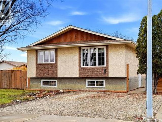 House for sale in Normanview West, Regina