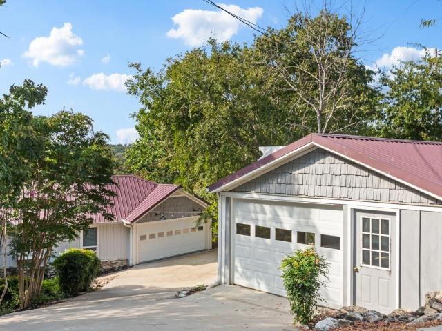 House for sale in Branson West, Stone County