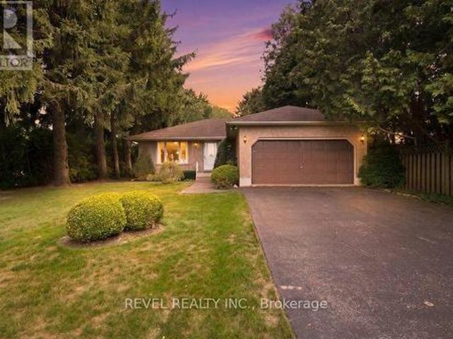 House for sale in Ontario