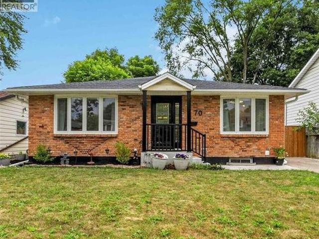 House for sale in Brights Grove, Ontario