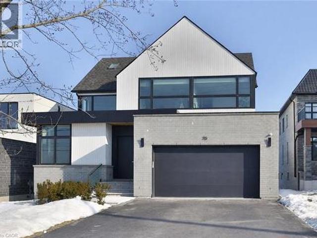 House for sale in Ancaster, Ontario
