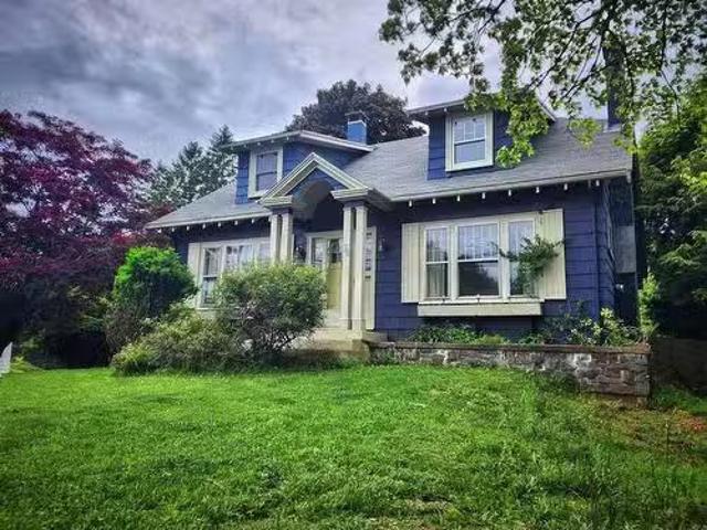 House for sale in Lunenburg, Nova Scotia