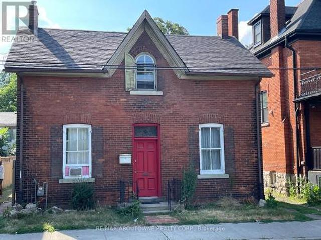 House for sale in Ancaster, Ontario