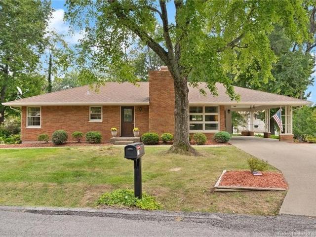 House for sale in Jeffersonville, Indiana