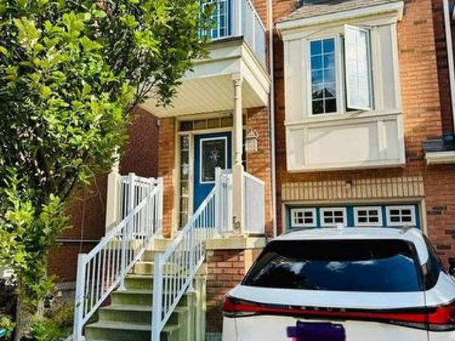 Townhouse for rent in Durham, Ontario