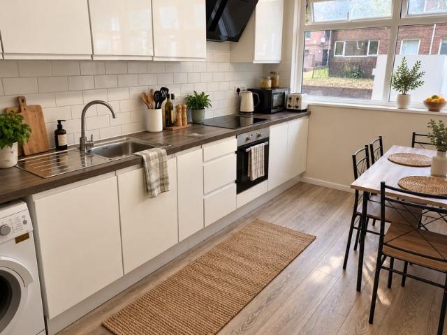 Apartment for rent in Elthorne Estate, Greater London