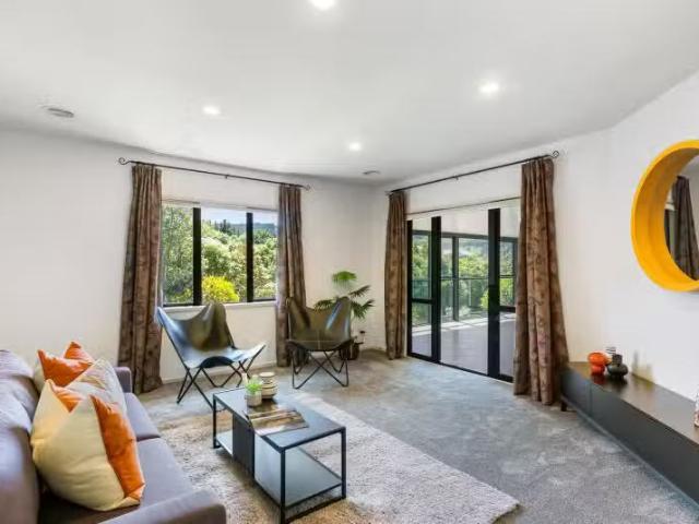 House for sale in Pauatahanui, Wellington