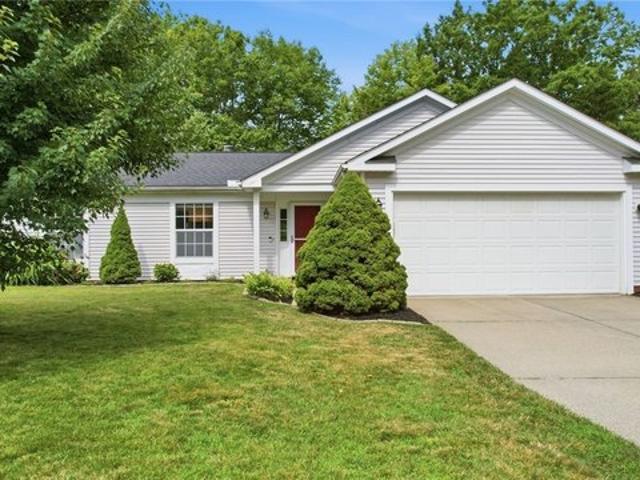 Condo for sale in Mentor, Ohio