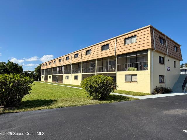 Condo for sale in Cape Canaveral, Florida