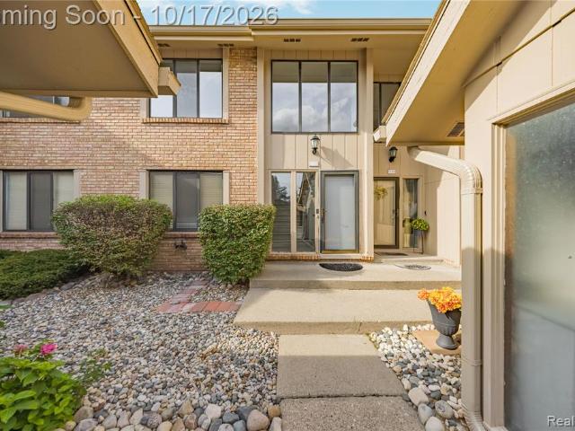 Condo for sale in Pebble Creek, West Bloomfield Township