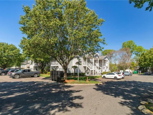 Condo for sale in Clemmons, North Carolina