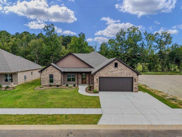 House for sale in Bryant, Saline County