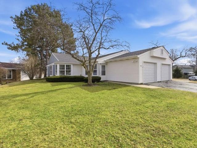 Condo for sale in Fox Lake, Illinois