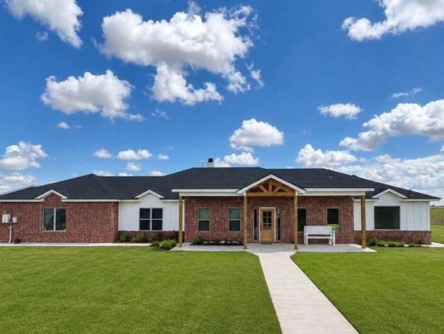 House for sale in Idalou, Texas