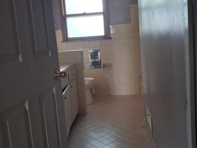 Apartment for rent in Columbus Park, Milwaukee