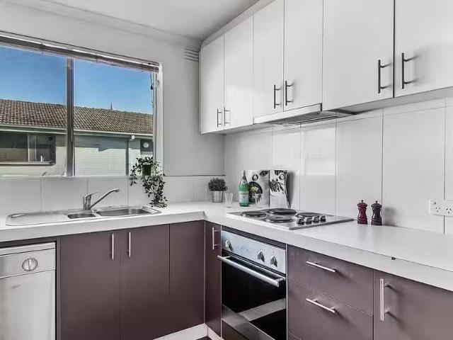 Apartment for rent in Maidstone, Victoria