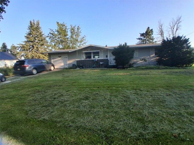 House for sale in Ackley, Iowa