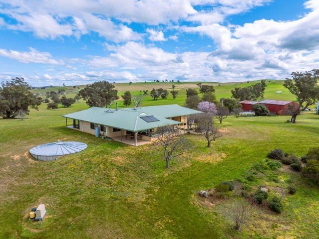 Cottage for sale in Mcmahons Reef, New South Wales