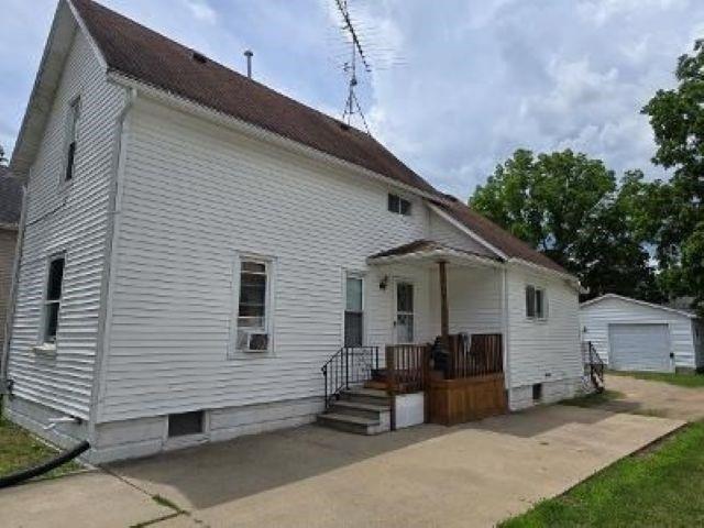 House for sale in Owosso, Michigan
