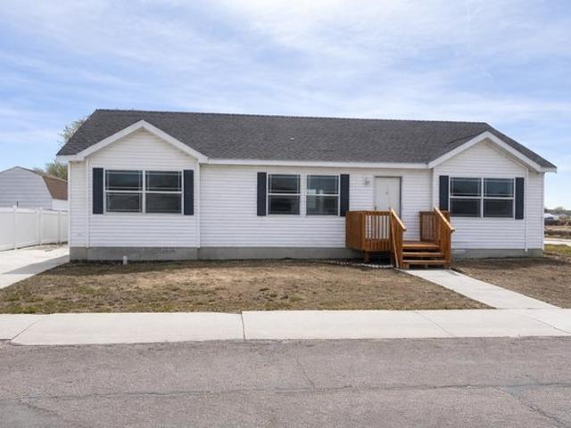 House for sale in Wellington, Utah