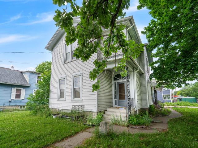 House for sale in Oshkosh, Wisconsin