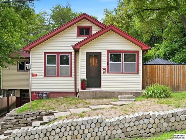 House for sale in Council Bluffs, Iowa